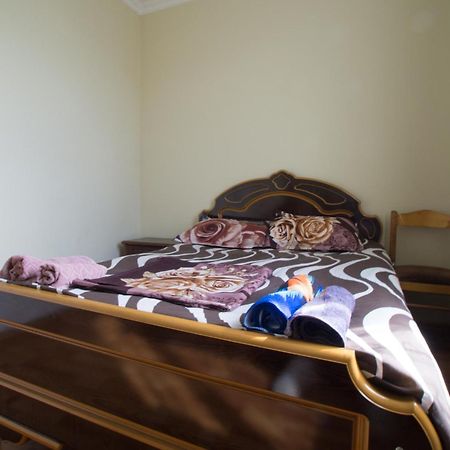 Rezo'S Ranch Apartman Samtredia Kültér fotó