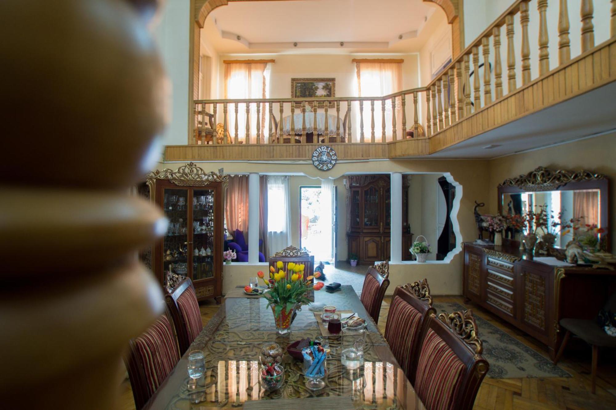 Rezo'S Ranch Apartman Samtredia Kültér fotó