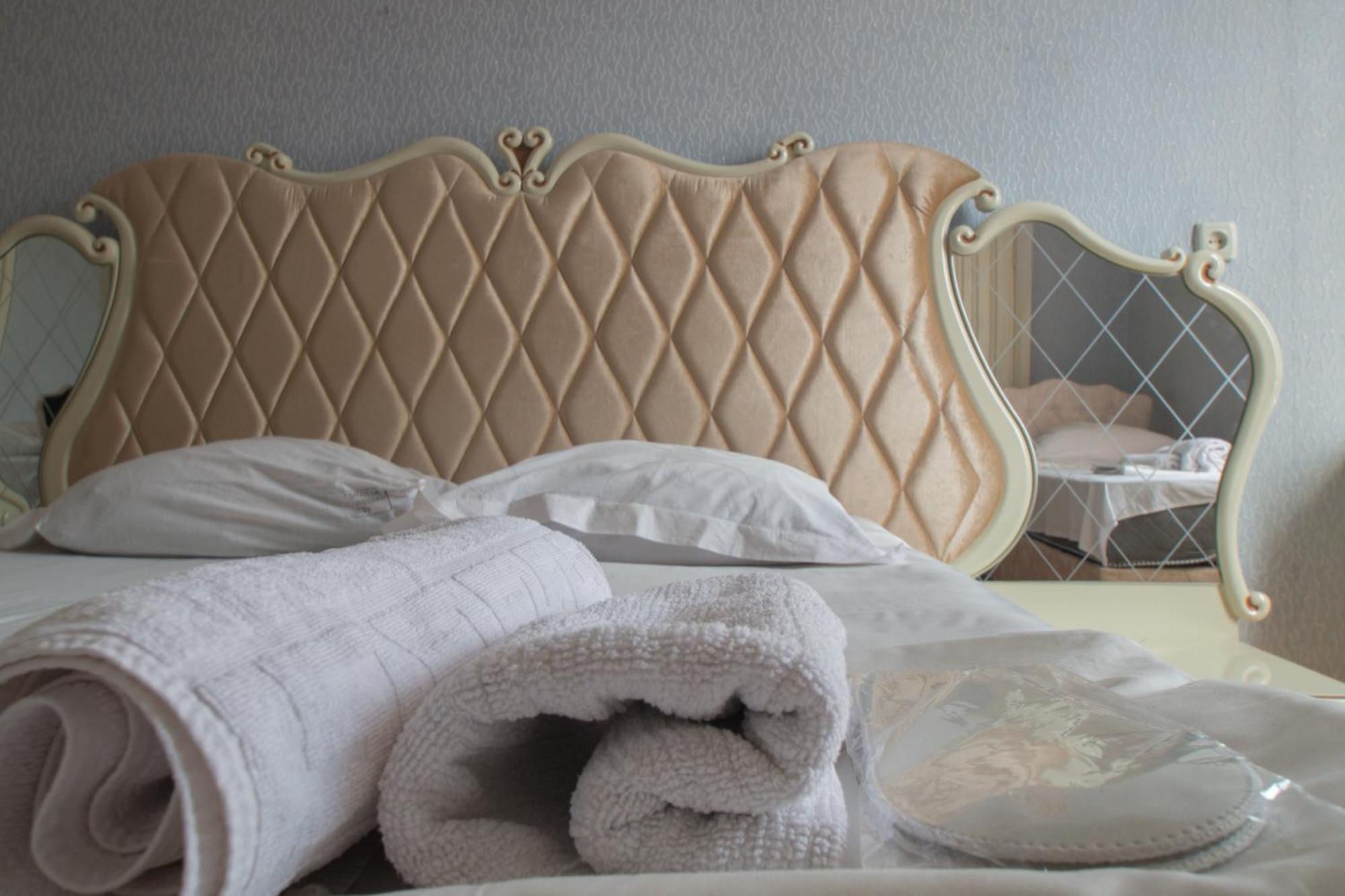 Rezo'S Ranch Apartman Samtredia Kültér fotó