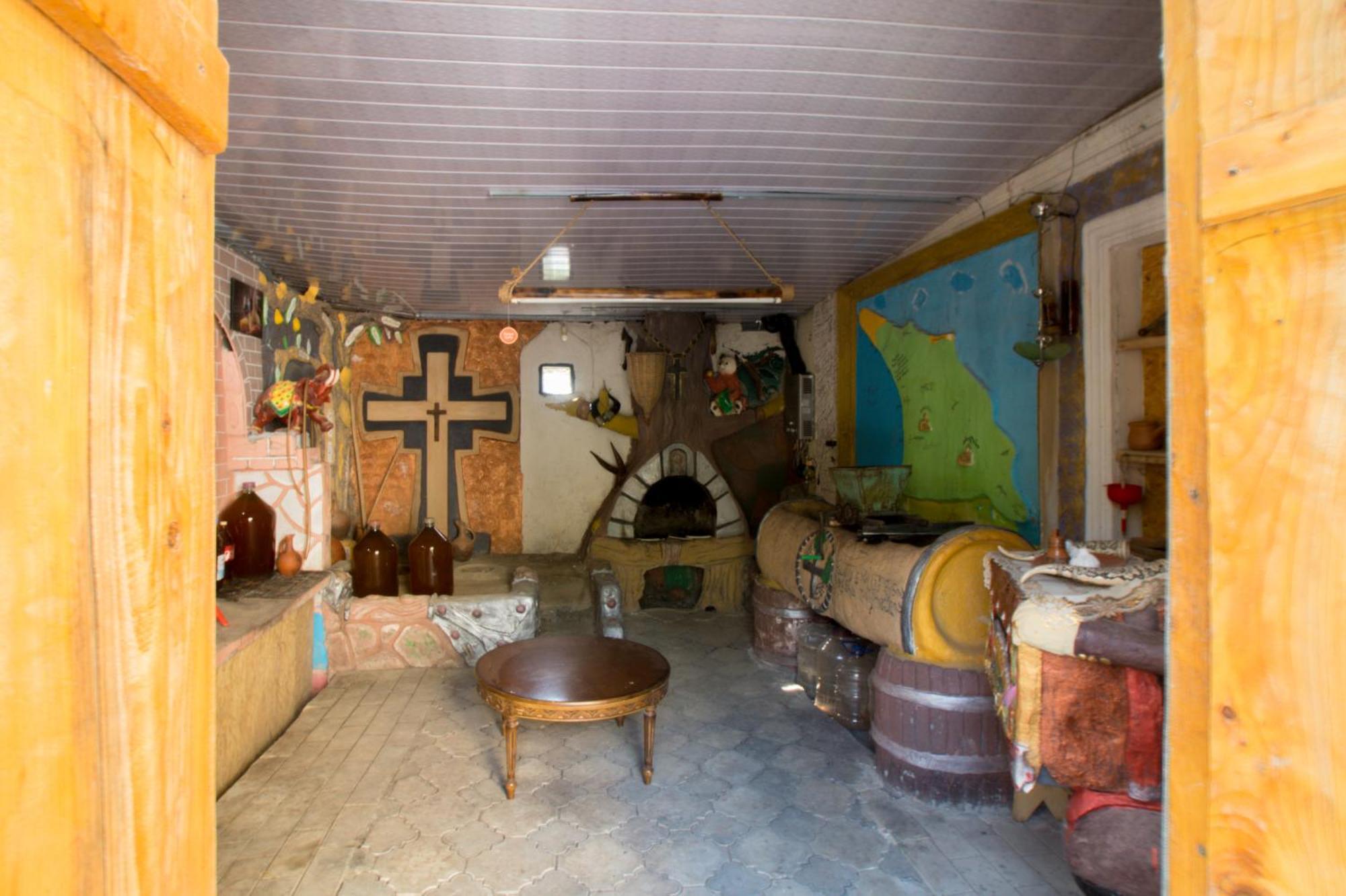 Rezo'S Ranch Apartman Samtredia Kültér fotó