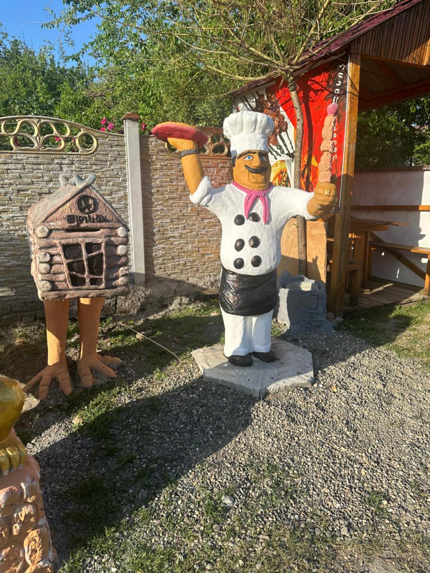 Rezo'S Ranch Apartman Samtredia Kültér fotó